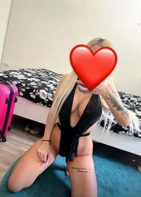 Escortă Sector 2 — Iulia