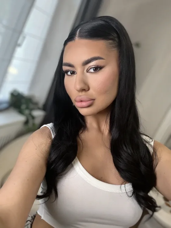Escortă Sector 3 — Bianca