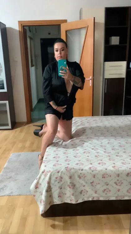Escortă Brăila — Elena