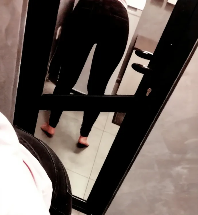 Escortă Brăila — Ana