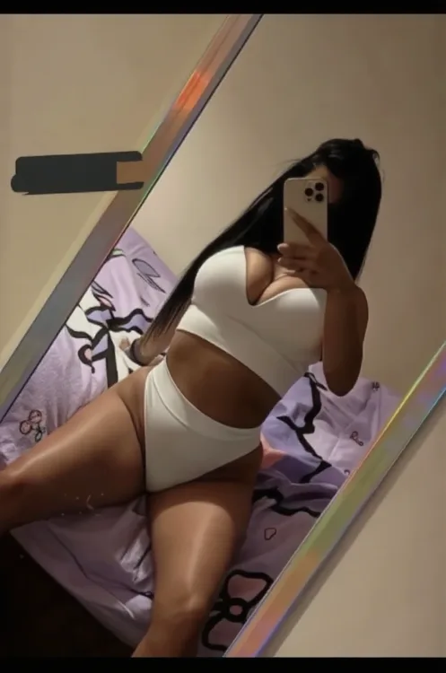 Escortă Pitești — Eliza