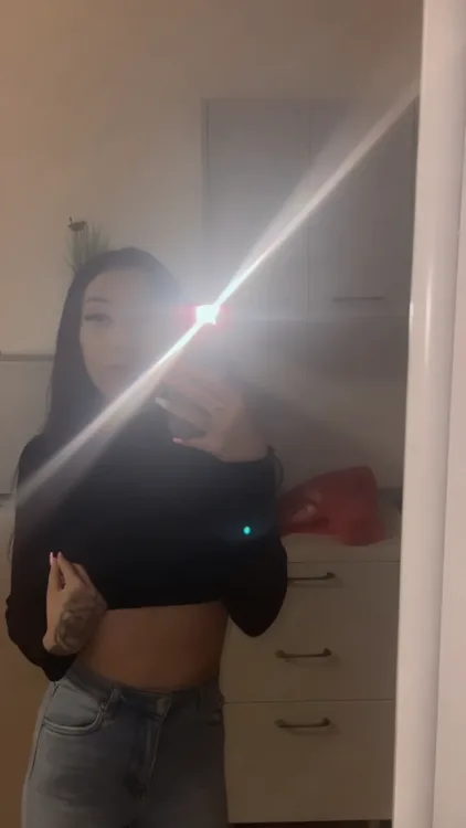 Escortă Arad — Profil