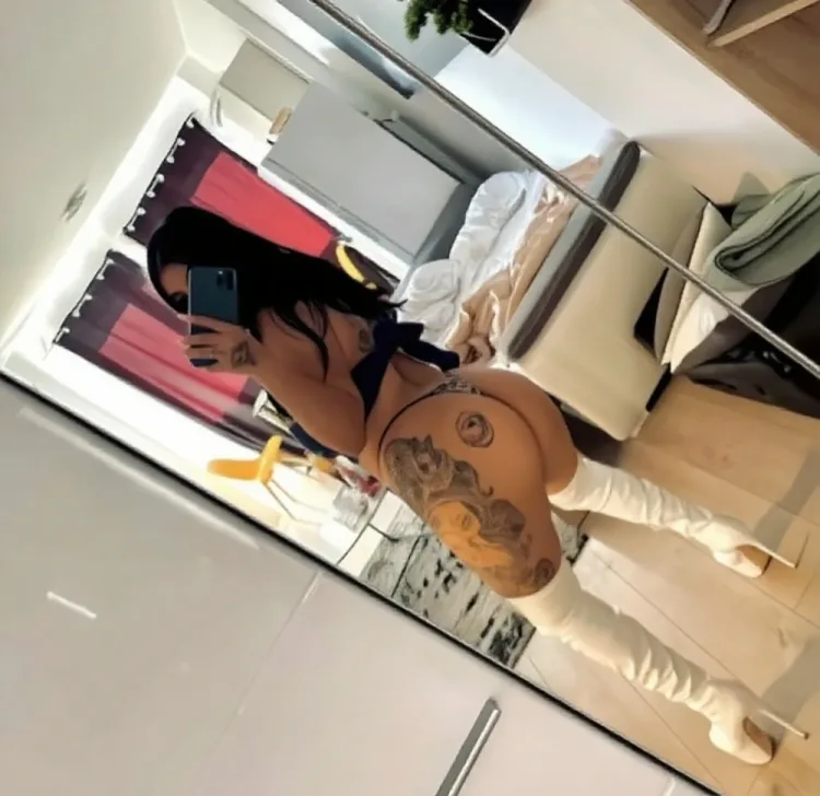 Escortă Arad — Profil