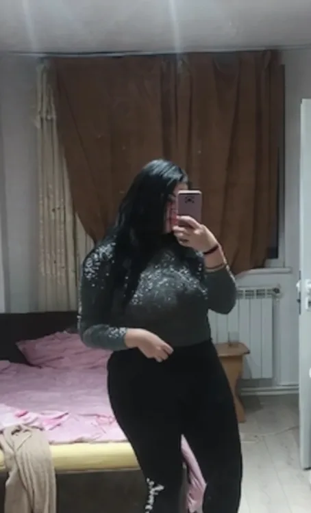 Escortă Arad — Profil