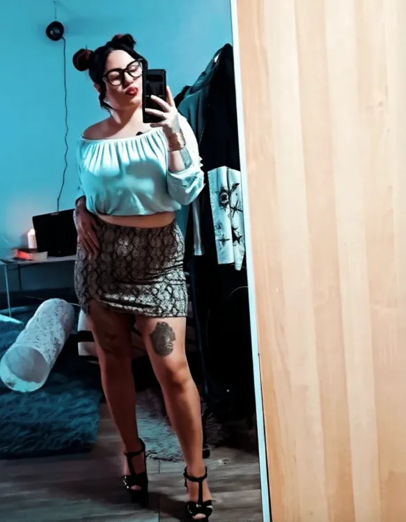 Escortă Sector 3 — Profil