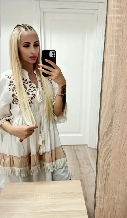 Escortă Adjud — Profil