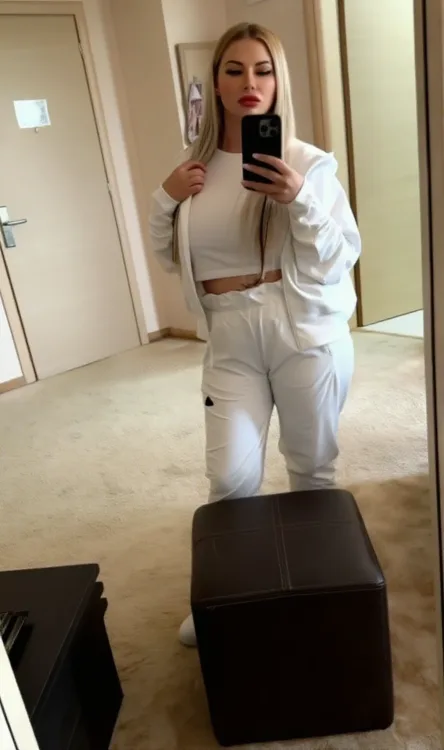 Escortă Focșani — Profil