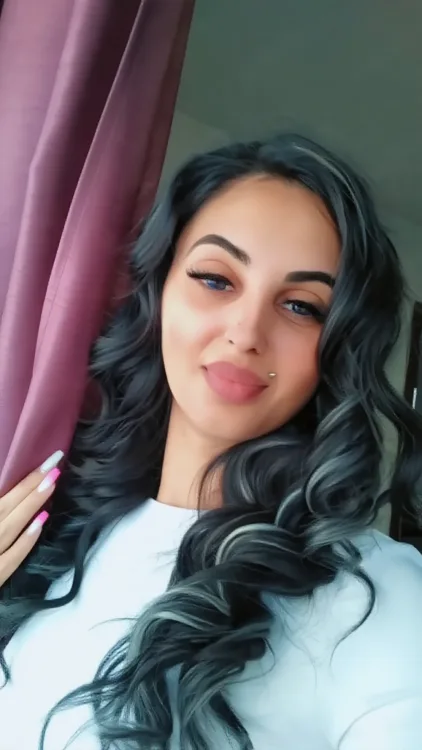 Escortă Focșani — Amalia