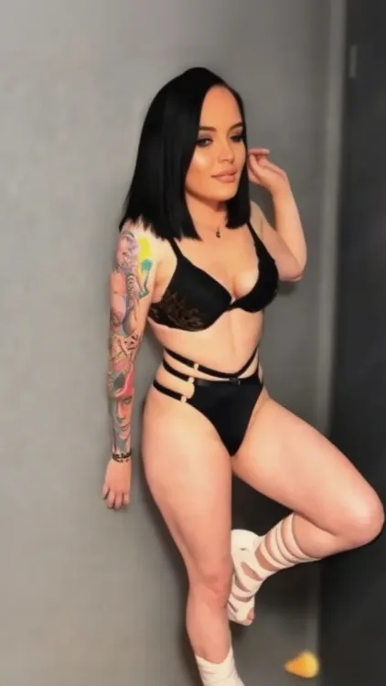 Escortă Barlad — Alma