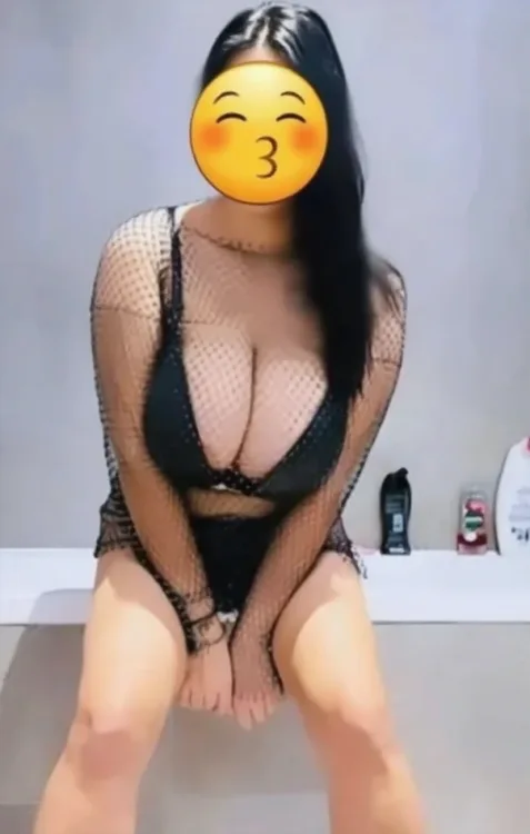 Escortă Husi — Profil