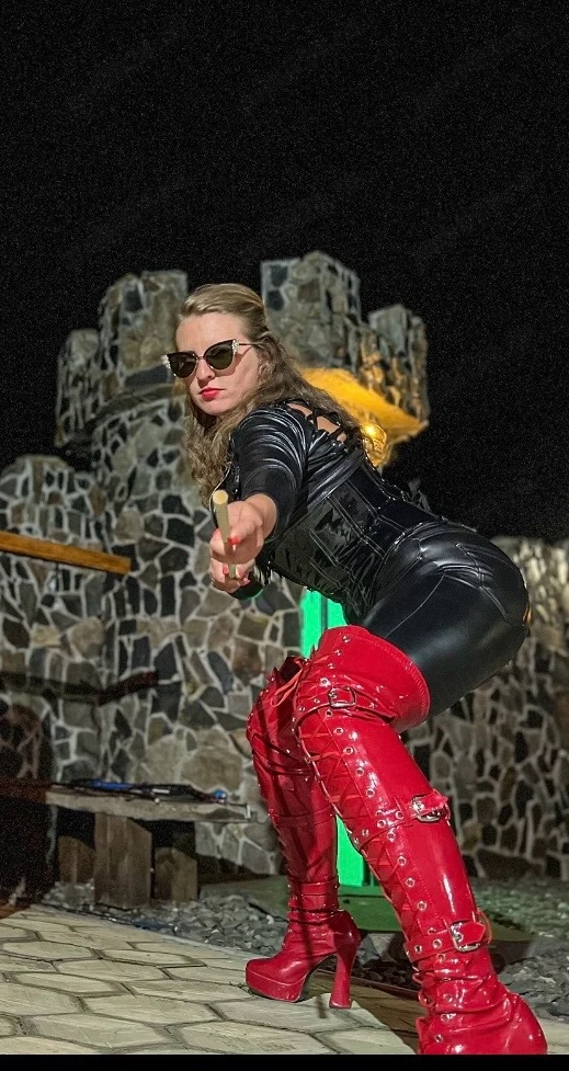 Fotografie profil escortă Escortă în Sibiu, România 3