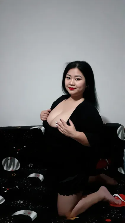 Escortă Campina — Profil