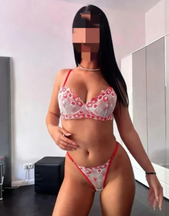 Escortă Campina — Profil