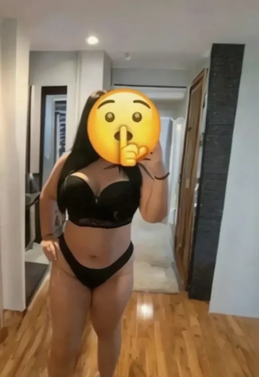 Escortă Campina — Elissa