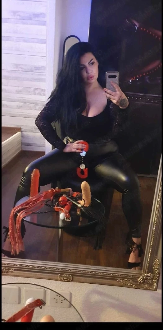 Fotografie profil escortă Escortă în Campina, România 3