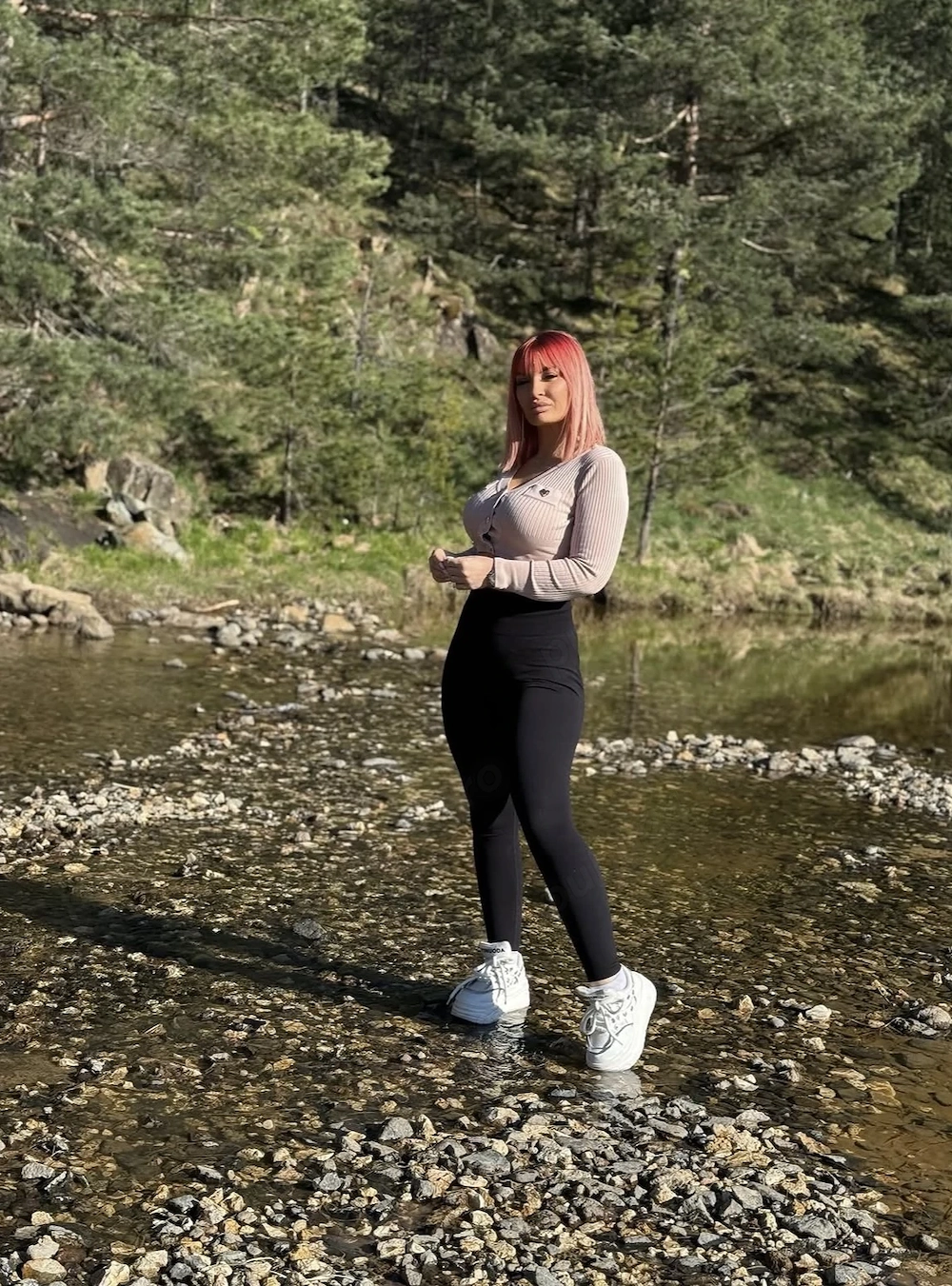 Fotografie profil escortă Escortă în Ploiești, România 3