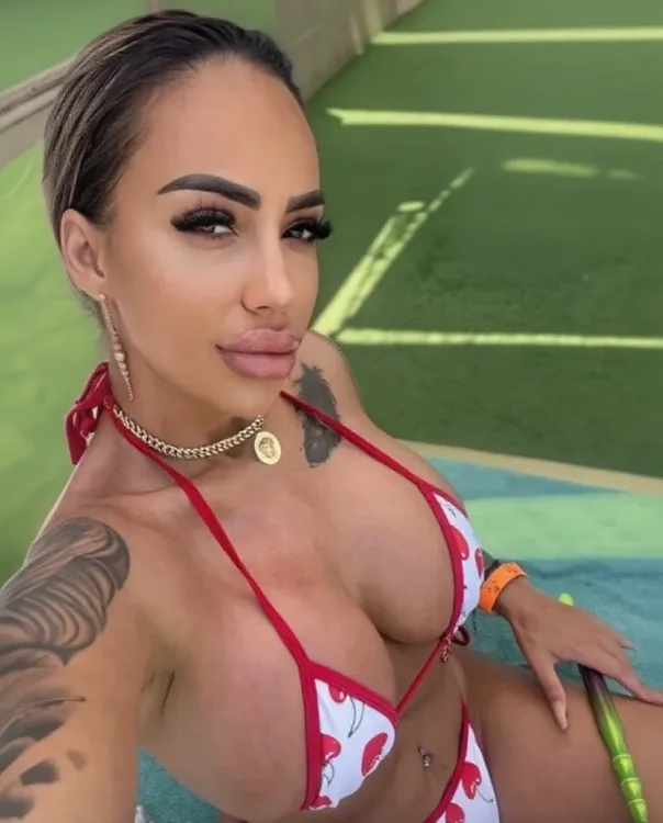 Escortă Piatra Neamț — Raisa