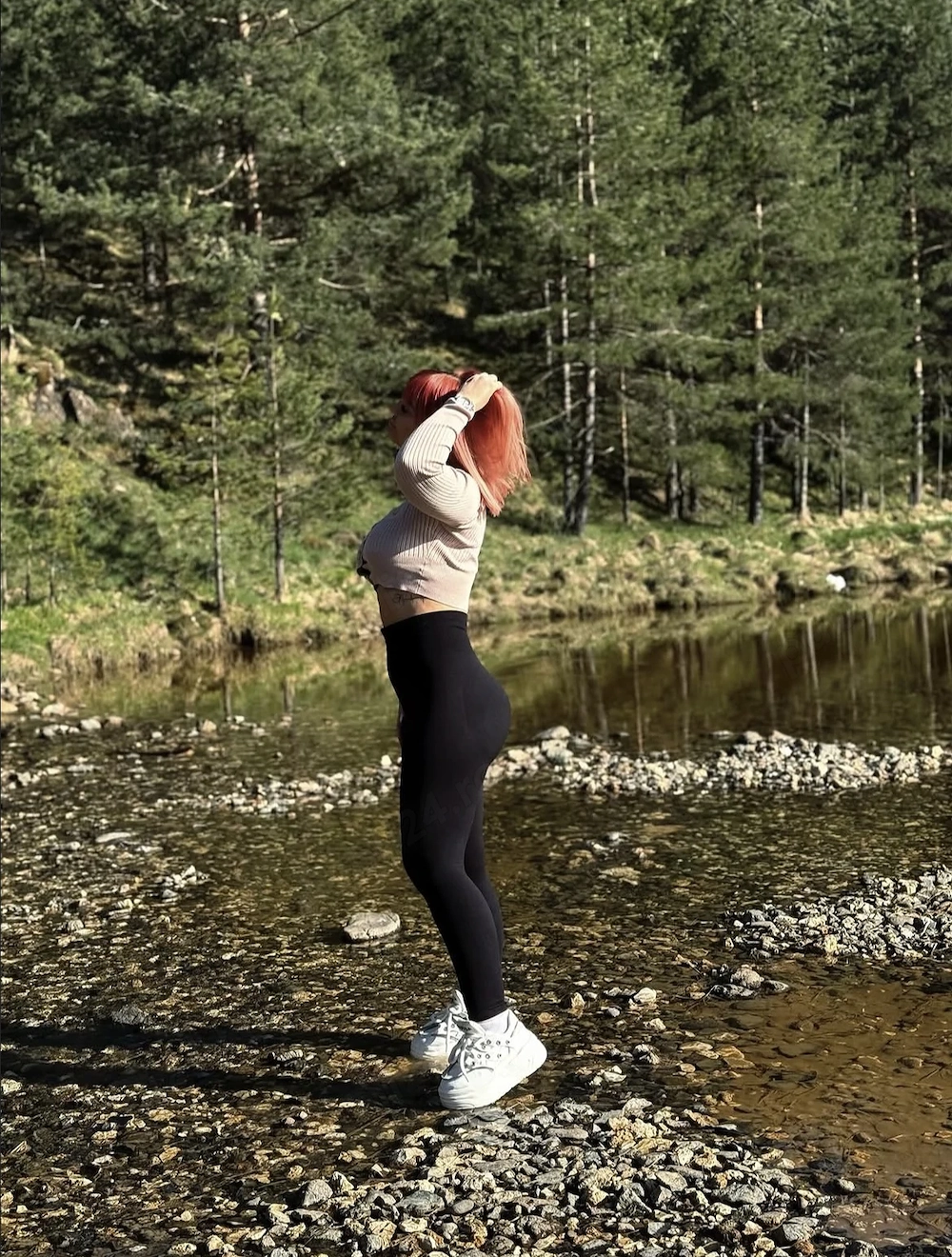 Fotografie profil escortă Escortă în Roman, România 5