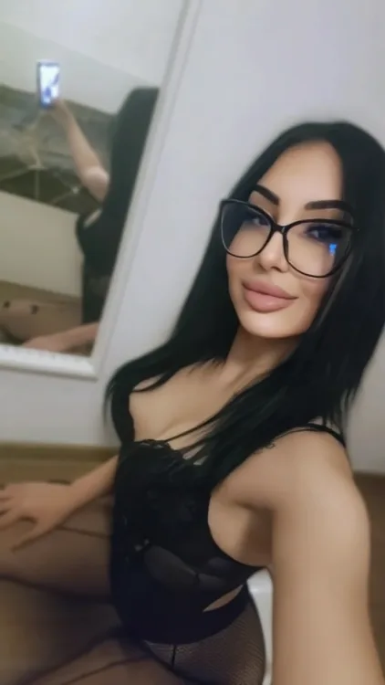 Escortă Târgu Mureș — Iuliana