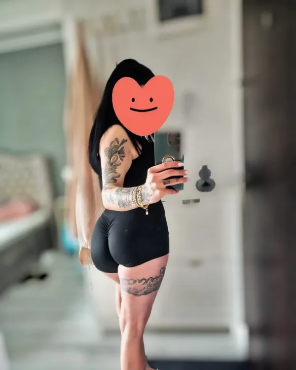 Escortă Cosmopolis — Profil