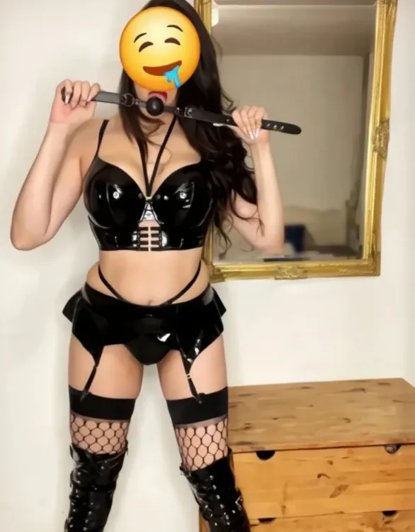 Escortă Iași — Profil