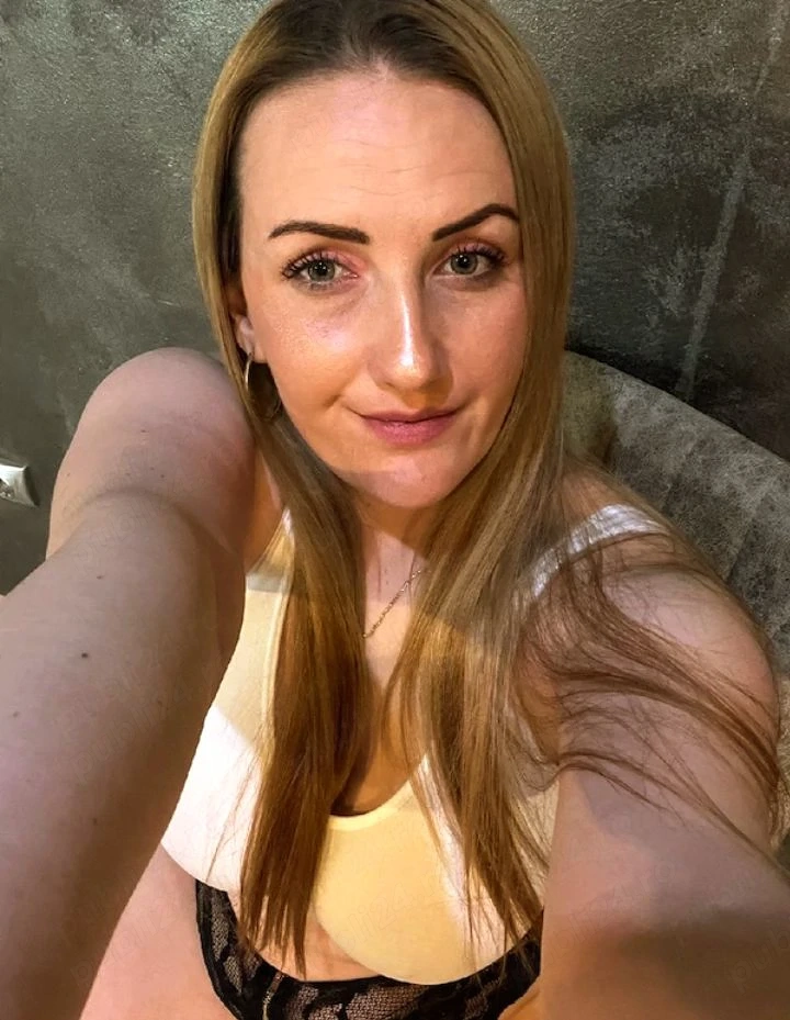 Fotografie profil escortă Escortă în Iași, România 2