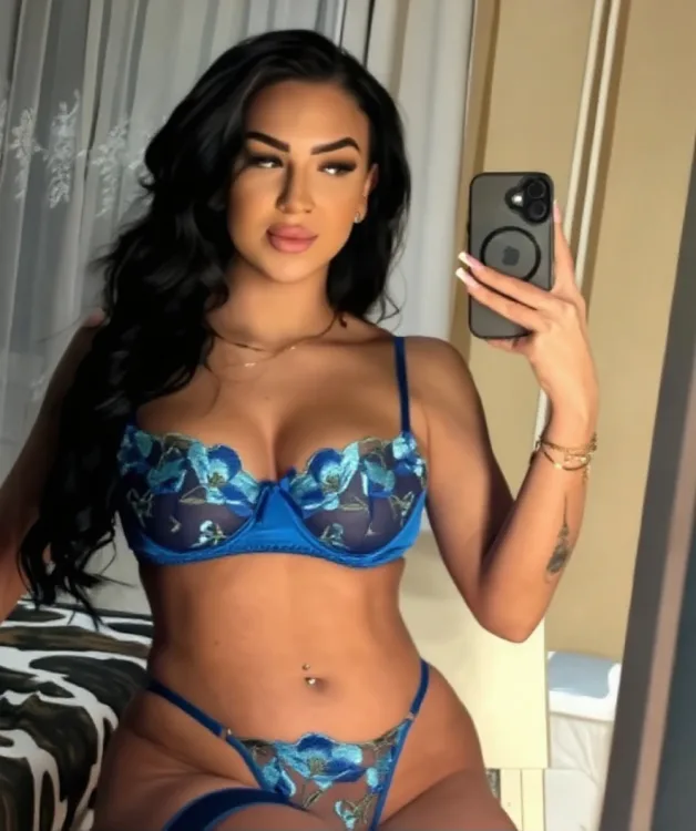 Escortă Deva — Profil