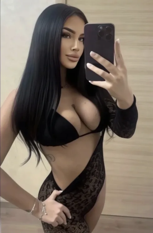 Escortă Craiova — Amy