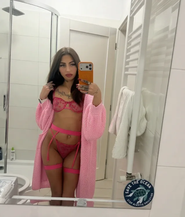 Escortă Craiova — Raisa