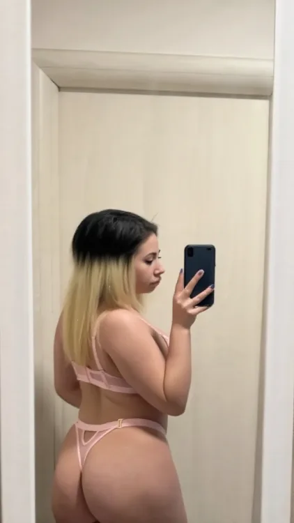 Escortă Craiova — Profil