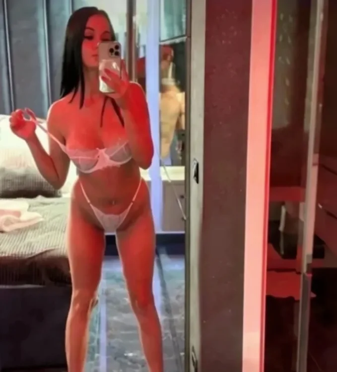 Escortă Craiova — Andreea