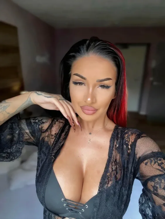 Escortă Craiova — Anne