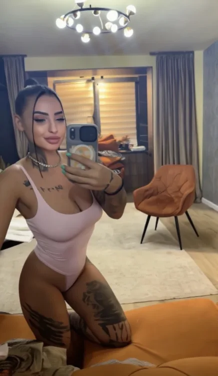 Escortă Craiova — Profil