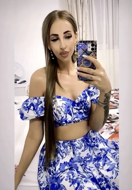 Escortă Adjud — Betty