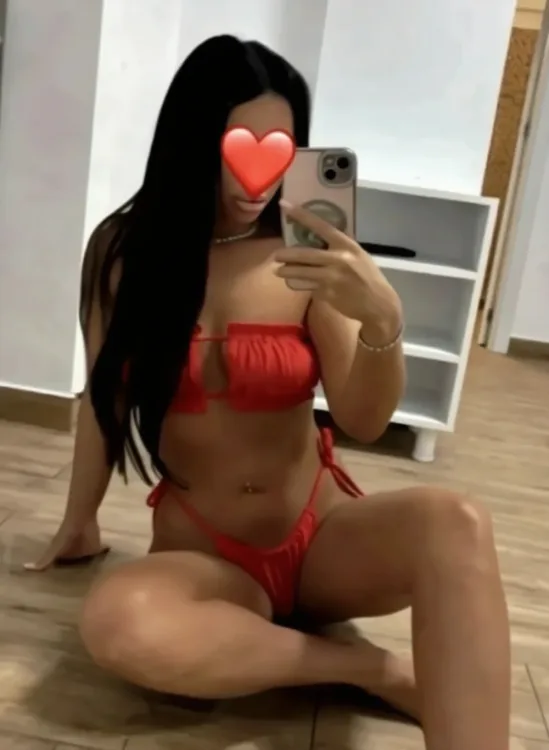 Escortă Râmnicu Vâlcea — Ely