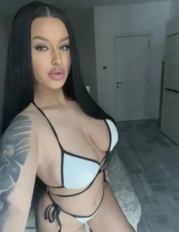 Escortă Radauti — Andreea