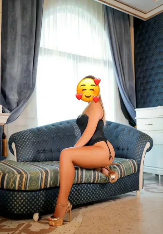 Escortă Medias — Profil