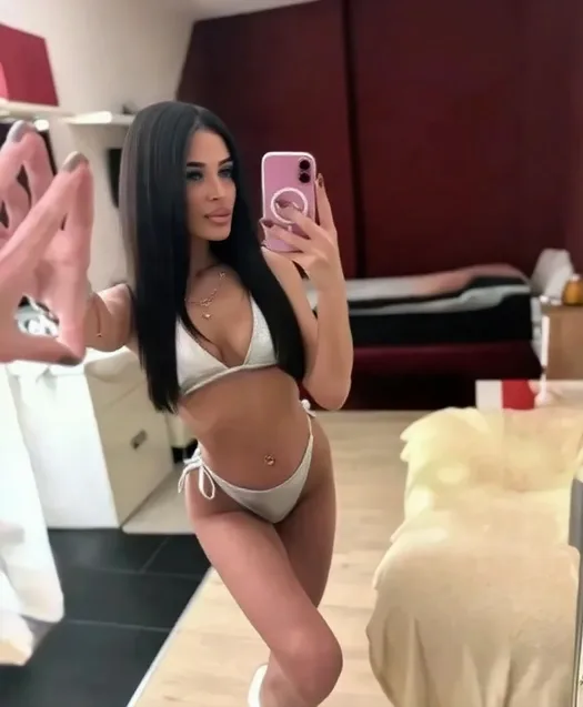 Escortă Slatina — Maia