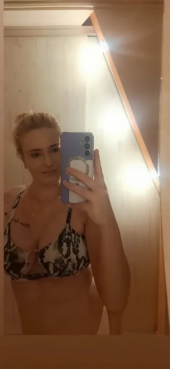 Escortă Slatina — Maria