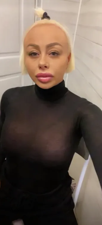 Escortă Focșani — Maria