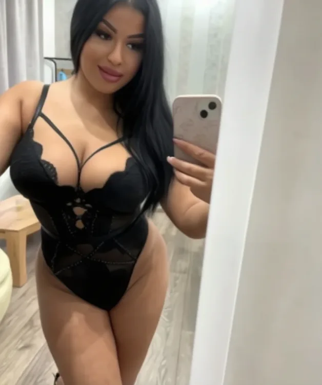 Escortă Suceava — Simona