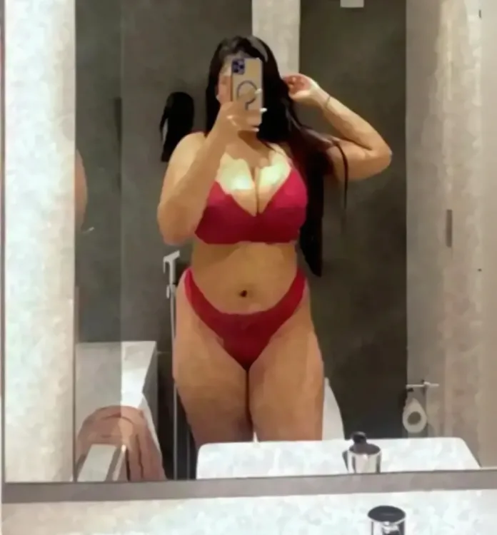 Escortă Campina — Profil