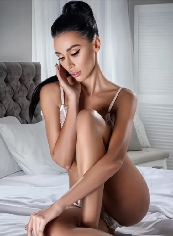 Escortă Slatina — Roxana