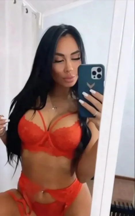 Escortă Otopeni — Anais