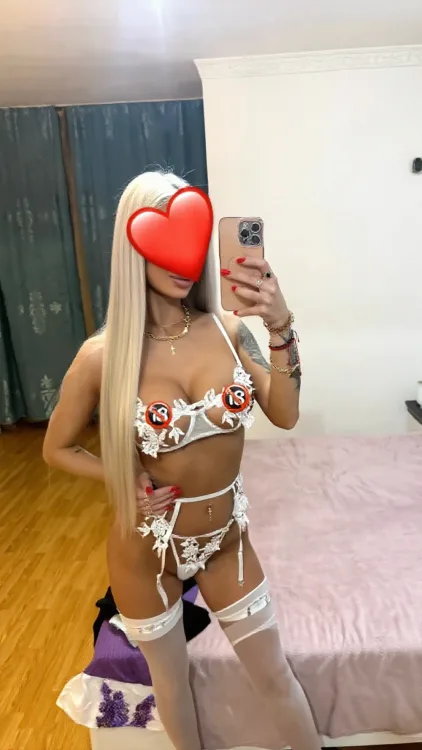 Escortă Popesti-Leordeni — Anca