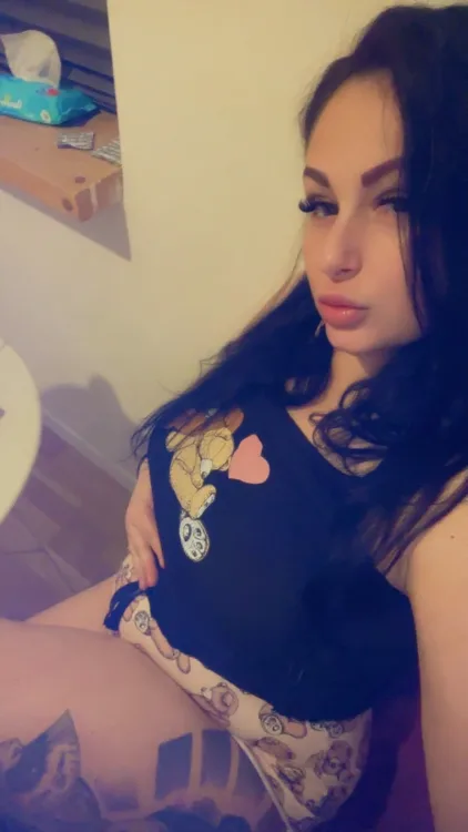 Escortă Targu Jiu — Profil