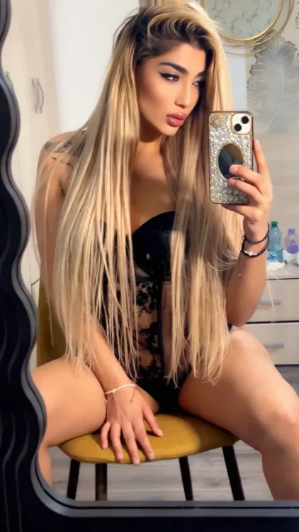 Escortă Galați — Amyra
