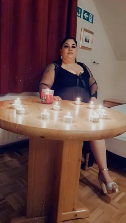 Escortă Craiova — Profil