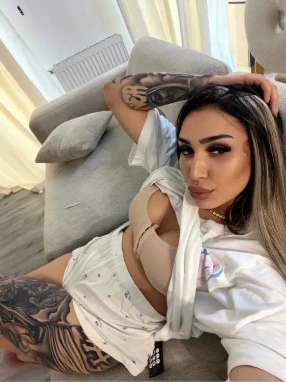 Escortă Buzău — Profil