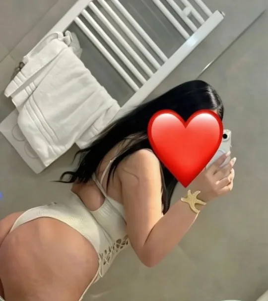 Escortă Sector 4 — Elisa
